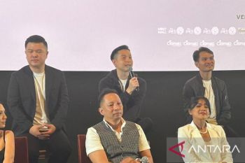 Cerita Ernest Prakasa membuat film hitam-putih untuk "JESEDEF"