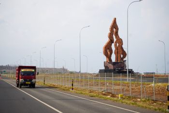 Pemkab Kediri lakukan perluasan jalan ke bandara