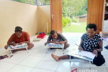 Polres Jayapura: Empat peserta didik Gabus sudah bisa membaca tulis