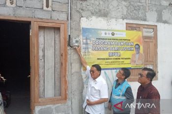 Kementerian ESDM membantu pemasangan 2.000 sambungan listrik baru di DIY