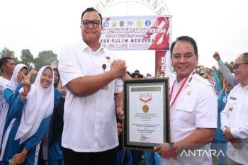 Pemprov Sultra raih Rekor MURI gerakan tanam cabai terbanyak