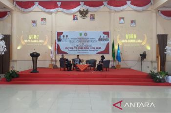 Pemkab Natuna beri beasiswa kuliah S1 kepada guru