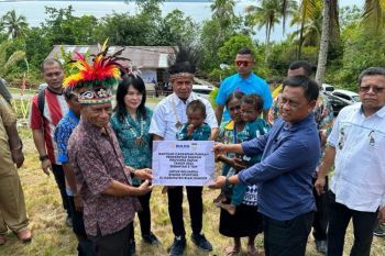 Biak Numfor receives five tons of rice reserves to deal with stunting
