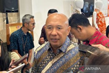 Menkop UKM sebut TikTok boleh merger asal tidak lakukan "predatory pricing"