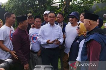 Sebelum berkampanye, Anies ditemui para tetangganya yang jadi relawan pemenangan