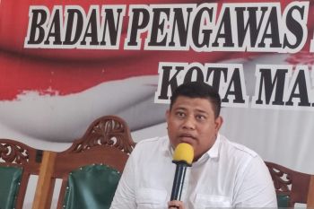 Bawaslu Makassar menyelesaikan sengketa antarcaleg terkait pemasangan APK