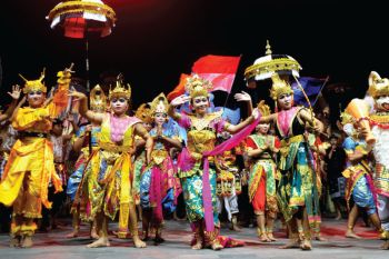 PEMUTERAN BAY FESTIVAL 2023 PADUKAN KEINDAHAN DAN KONSERVASI LINGKUNGAN