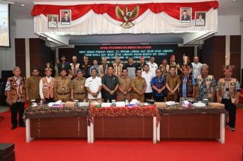 DPRD-Dewan Dayak Lundayeh bahas jalan lingkar Krayan