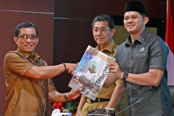 Rapat Paripurna ke--16 DPRD Kalimantan Utara