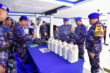 Penjabat Gubernur mengajak Polairud jaga perairan Sulawesi Selatan