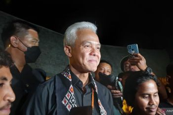 Cara Ganjar berantas korupsi, siap mengawasi dari &ldquo;top leader&rdquo;