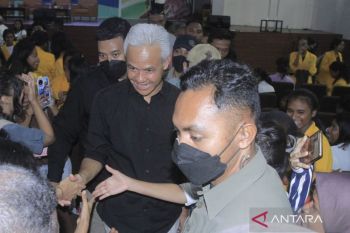 Ganjar ajak mahasiswa di NTT  siapkan diri sambut Indonesia Emas