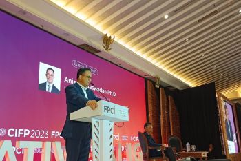 Indonesia harus kembali jadi penentu agenda dunia