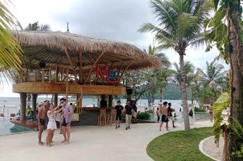 Lyodra meriahkan malam akhir tahun di Mandalika Beach Club