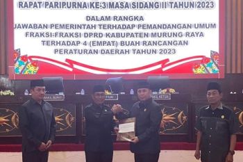 DPRD Murung Raya dengarkan jawaban bupati terhadap empat buah raperda