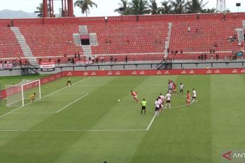 Bali United tundukkan Arema FC 3-2