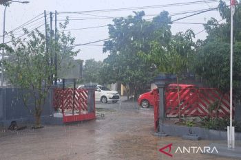 BMKG sebut wilayah Manggarai berpotensi dilanda hujan disertai petir