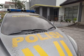 Kota Bukittinggi kembali terpapar abu vulkanik erupsi Gunung Marapi