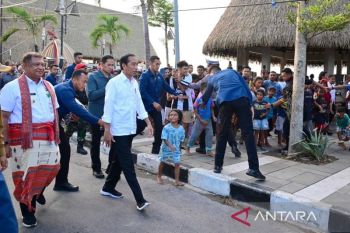 Presiden Jokowi melanjutkan kunjungan kerja ke Kupang