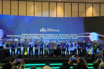 Kemenkumham Terima Penganugerahan dari BPS