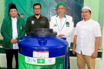 Produsen AMDK komitmen atasi krisis air bersih