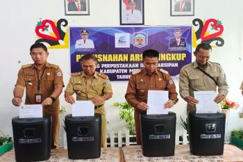 Dispursip Murung Raya lakukan pemusnahan arsip perdana