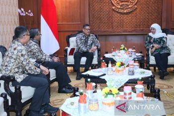 Izin usaha PT BPR Bank Pasar Bhakti dicabut OJK