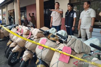 Polresta Pati - Polda Jateng gagalkan ekspor motor-mobil bodong ke Timor Leste
