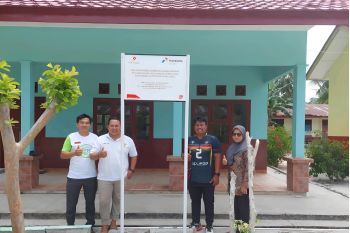PHE OSES bantu perbaikan infrastruktur SDN 08 Simpang Pasak Belitung Timur