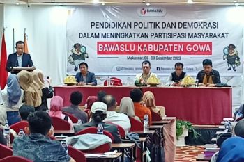 Panwaslu kecamatan hingga desa di Gowa dibekali pendidikan politik