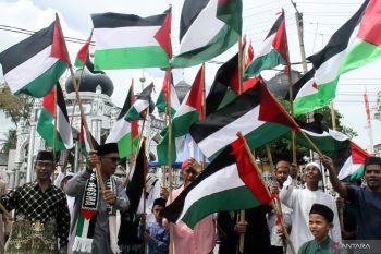Ratusan warga doa bersama untuk kemerdekaan Palestina di Lhokseumawe