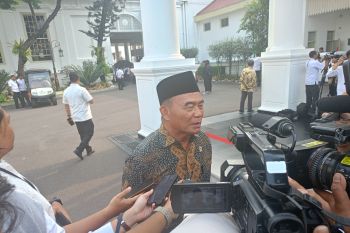 Kemenkes buka layanan vaksinasi COVID-19 di jalur mudik libur Nataru