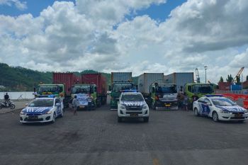 KPU Lombok Tengah menerima logistik surat suara Pemilu 2024
