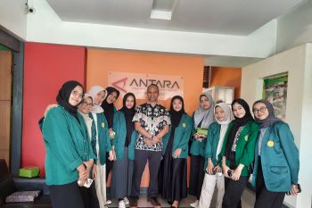 20 mahasiswa Universitas Muhammadiyah Riau belajar singkat di Kantor Berita ANTARA