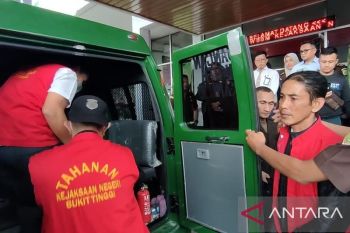 Kejari Bukittinggi tahan enam tersangka korupsi Pasar Atas