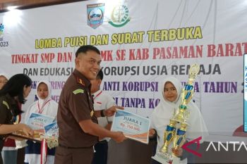 Momen Hakordia, Kejari Pasbar gelar lomba puisi-surat terbuka tentang korupsi