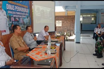 Dishub Probolinggo sosialisasikan keselamatan di perlintasan kereta