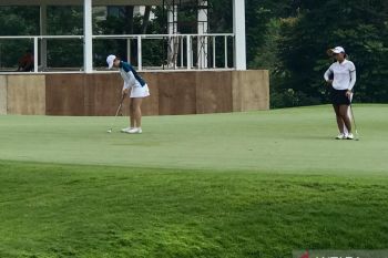 Pegolf Rayhan dan Elaine melejit hingga berpeluang jadi juara