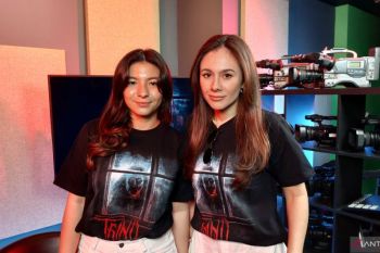 Wulan Guritno dan Shaloom Razade perdalam olah tubuh untuk peran film "Trinil"