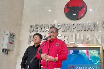 Hasto: Presiden Jokowi di belakang Ganjar