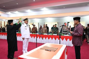Gubernur Sulteng minta Bupati Donggala perkuat natralitas ASN