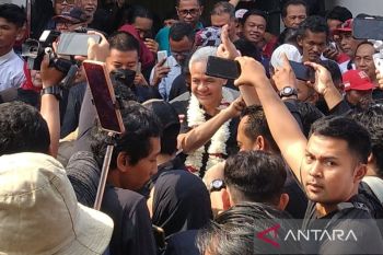 Ganjar Pranowo resmikan posko relawan di Bekasi tampung aspirasi warga