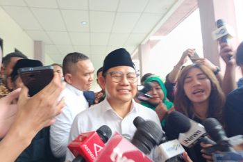AMIN janjikan tunjangan untuk ibu hamil, guru ngaji, dan hapus PBB