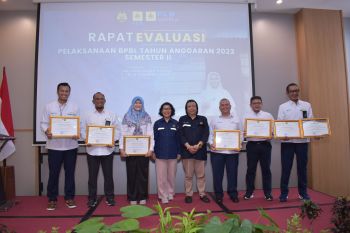 Program BPBL sukses, PLN Sumbar terima penghargaan Kementerian ESDM