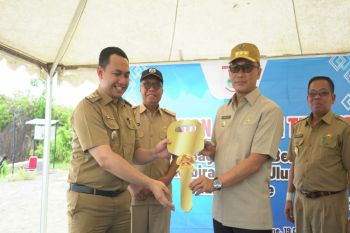 Gubernur Sulbar serahkan 24 rumah bagi korban gempa di Majene