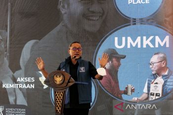 Mendag Zulkifli Hasan ajak para pedagang pasar beradaptasi dengan kemajuan teknologi