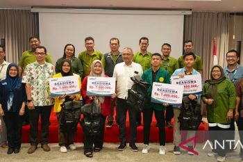 PT RAPP serahkan beasiswa Rp595 juta untuk mahasiswa di lima kabupaten operasional