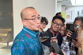 KPU Hasyim mengklarifikasi dugaan kecurangan Gibran oleh Roy Suryo