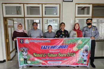 Imigrasi gandeng Keuskupan Palangka Raya menggelar layanan Eazy Passport