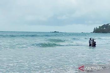 BPBD Bintan mendirikan posko pengawasan pengunjung di Pantai Trikora